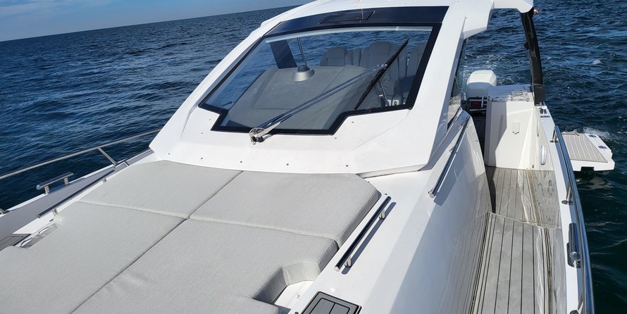 Azimut AZ40-V
