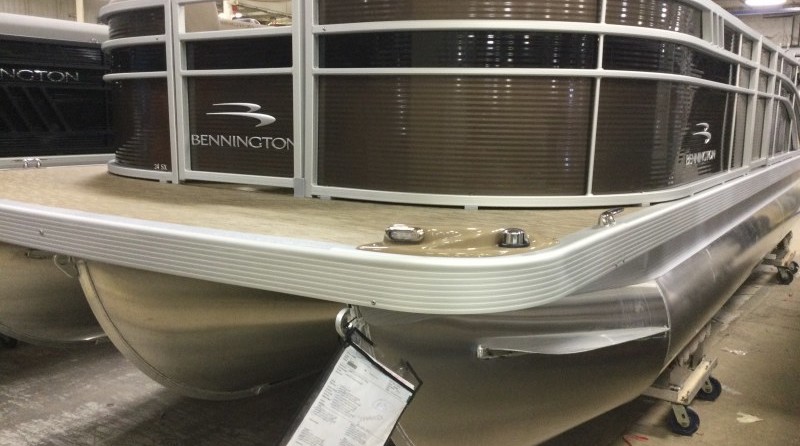 Bennington 24 sbrx