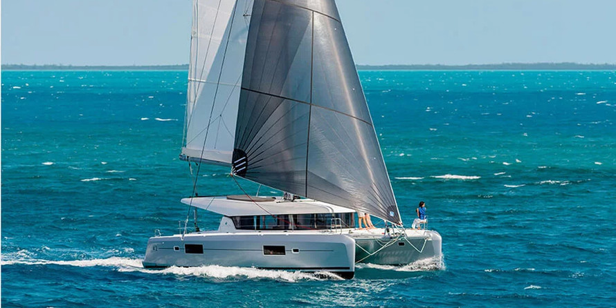 Lagoon 42