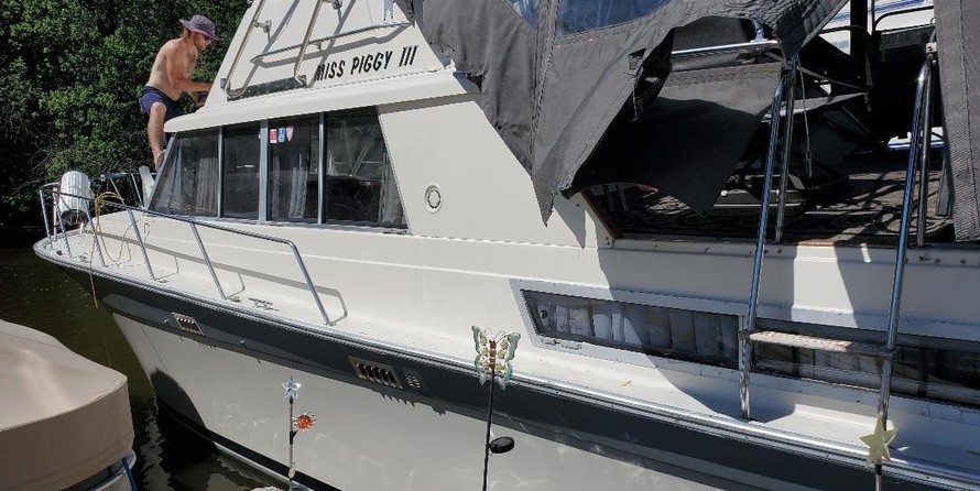 Silverton Motor Yacht