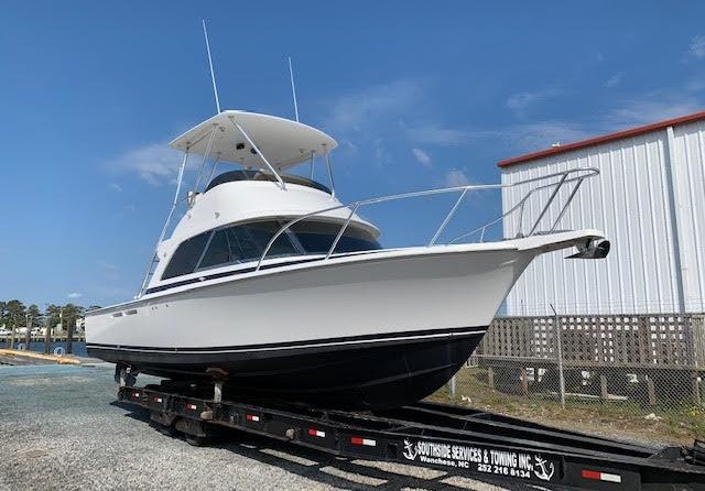 Bertram Flybridge Cruiser