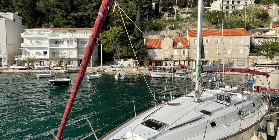 Beneteau Oceanis 411 Celebration