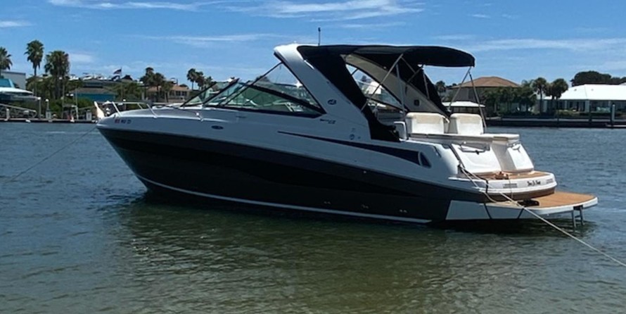 Sea Ray 370 Venture