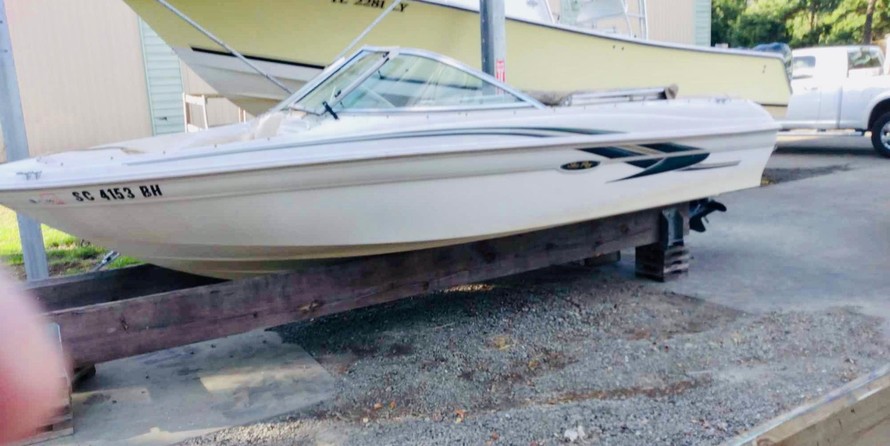 Sea Ray 180 Dual Console