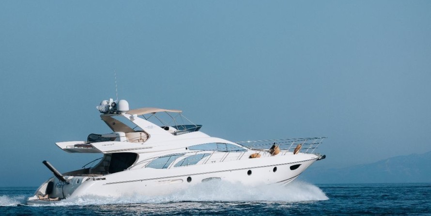 Azimut 62 Fly