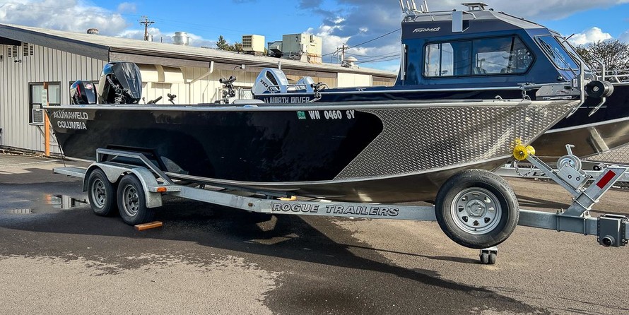 Alumaweld Columbia 23 ft