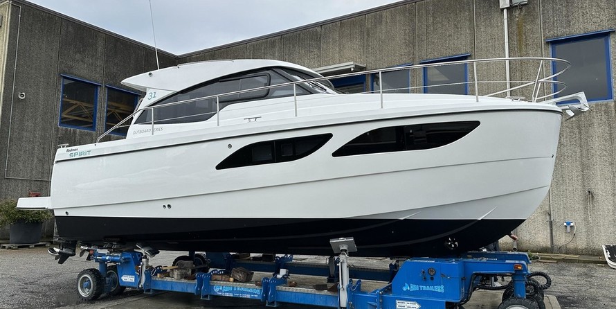 Rodman Spirit 31 Hard Top