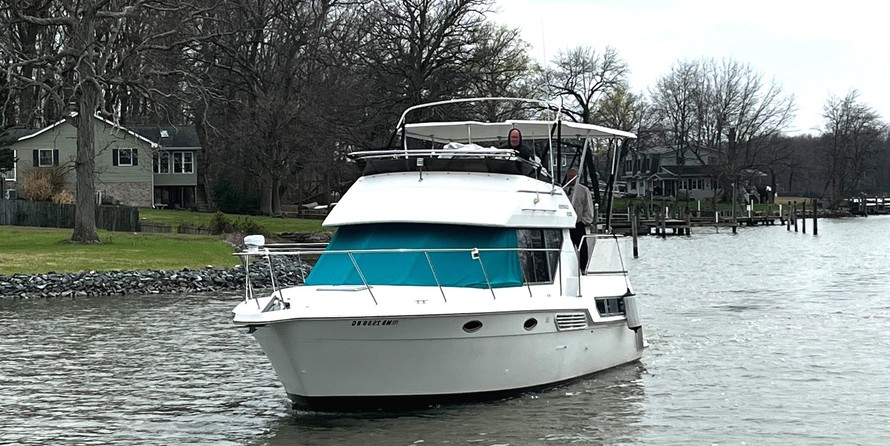 Carver 325 Aft Cockpit Motoryacht
