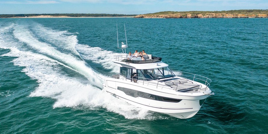 Jeanneau MERRY FISHER 1295 FLY